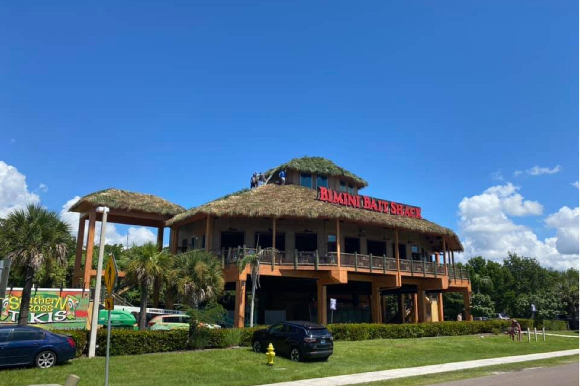 restaurant-tiki-hut restaurant-tiki-hut