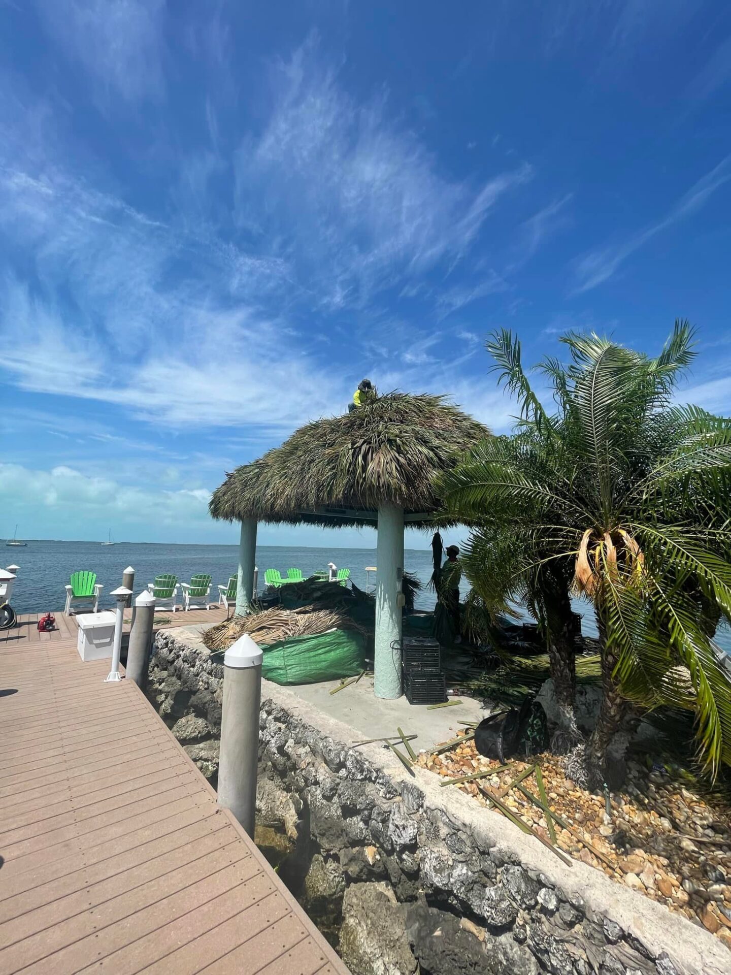 dockside-tiki-hut-installation